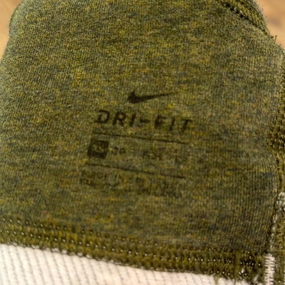Nike sports bra - Picture 3 of 3